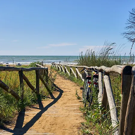 Discover The Heart Of Bibione-beahost Apartamento *